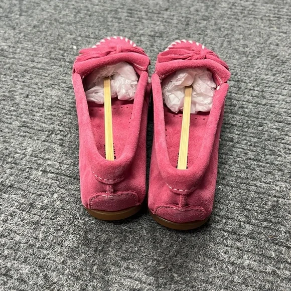 Minnetonka Women’s Pink Kilty Moccasins (3134) - Picture 3 of 9